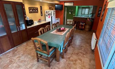 Casa en venta Burzaco con quincho y piscina!!!