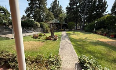 Casa en venta Burzaco con quincho y piscina!!!