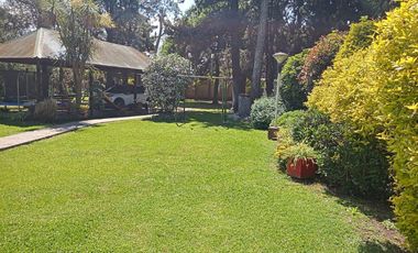 Casa en venta Burzaco con quincho y piscina!!!