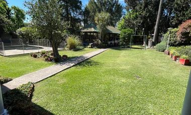 Casa en venta Burzaco con quincho y piscina!!!