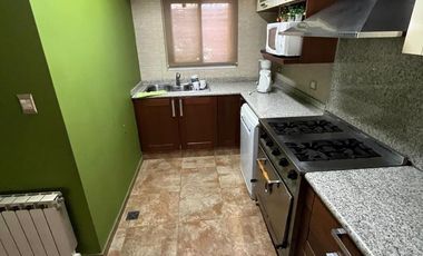 Casa en venta Burzaco con quincho y piscina!!!
