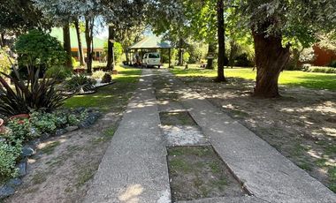 Casa en venta Burzaco con quincho y piscina!!!