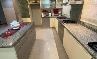 Casa en venta Burzaco con quincho y piscina!!!