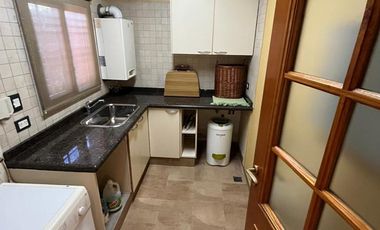 Casa en venta Burzaco con quincho y piscina!!!