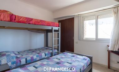 Departamento FRENTE AL MAR  PINAMAR CON COCHERA 7 AMBIENTES - ASCENSOR