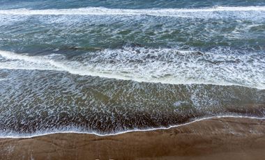 Departamento FRENTE AL MAR  PINAMAR CON COCHERA 7 AMBIENTES - ASCENSOR