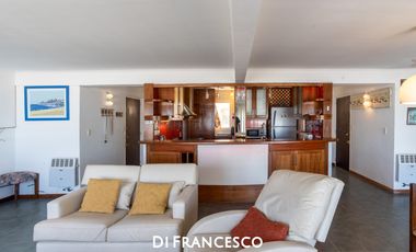 Departamento FRENTE AL MAR  PINAMAR CON COCHERA 7 AMBIENTES - ASCENSOR