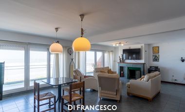 Departamento FRENTE AL MAR  PINAMAR CON COCHERA 7 AMBIENTES - ASCENSOR