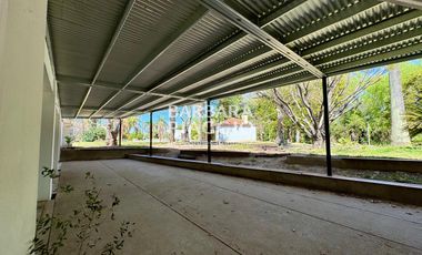 COMPLEJO con Salon de eventos, casa + galpones - Miguel David & Dr. Rancillac