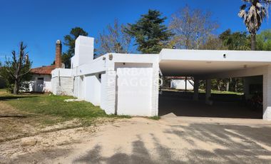 COMPLEJO con Salon de eventos, casa + galpones - Miguel David & Dr. Rancillac