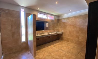 Terreno arbolado- Amarylis Exhaltacion de la Cruz bajas expensas