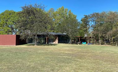 Terreno arbolado- Amarylis Exhaltacion de la Cruz bajas expensas