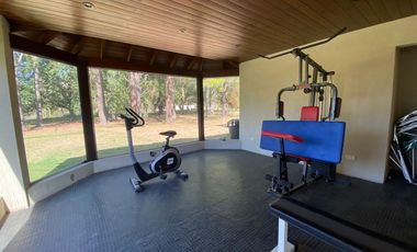 Terreno arbolado- Amarylis Exhaltacion de la Cruz bajas expensas