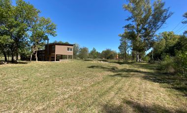 Terreno arbolado- Amarylis Exhaltacion de la Cruz bajas expensas