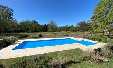 Terreno arbolado- Amarylis Exhaltacion de la Cruz bajas expensas