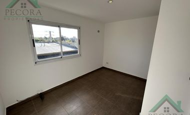 Duplex - 3 amb - Islas Malvinas Nº254 UF11 - Belen De Escobar - CON RENTA.