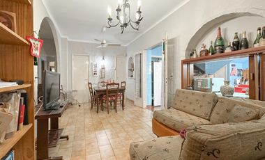 Venta Casa 6 Ambientes 5 Dormitorios 330M2 en Martinez San Isidro