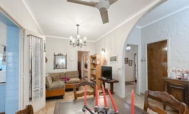 Venta Casa 6 Ambientes 5 Dormitorios 330M2 en Martinez San Isidro