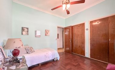 Venta Casa 6 Ambientes 5 Dormitorios 330M2 en Martinez San Isidro