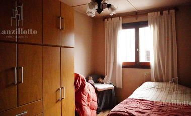 Casa 4 ambientes en venta en Lanús Este
