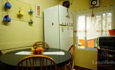 Casa 4 ambientes en venta en Lanús Este