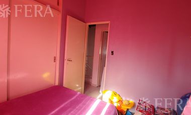 Venta de casa de 3 ambientes con cochera en Longchamps