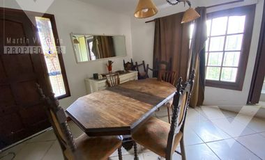 Espectacular QUINTA CON PILETA  en lote de 40 x 25. Se aceptan PERMUTAS.