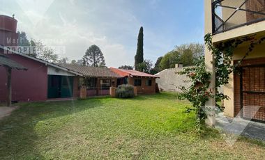 Espectacular QUINTA CON PILETA  en lote de 40 x 25. Se aceptan PERMUTAS.