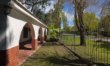 Venta casa quinta amoblada en Sauce Viejo