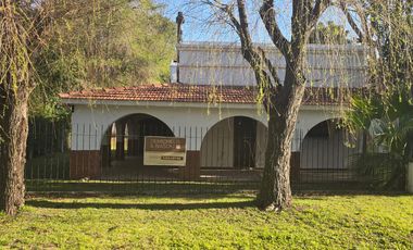 Venta casa quinta amoblada en Sauce Viejo