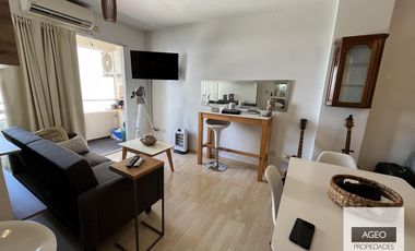 HERMOSO PH,  2 AMBIENTES EN DÚPLEX , 1ER. PISO POR ESCALERA.