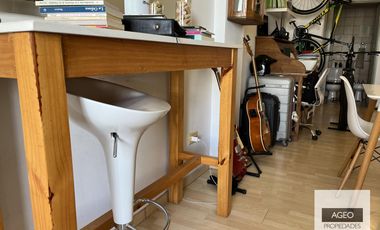 HERMOSO PH,  2 AMBIENTES EN DÚPLEX , 1ER. PISO POR ESCALERA.