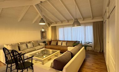 Extraordinaria casa con dpto. Independiente en venta