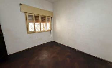 Casa en venta de 2 Dormitorios en Echesortu Rosario