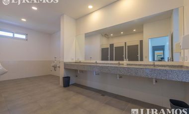 Edificio Comercial en Pilar- Versatil- Premium