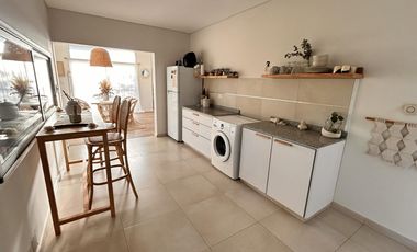 Casa con inmejorable vista al lago