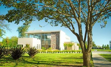 Casa con inmejorable vista al lago