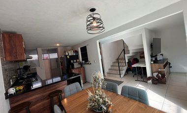 Casa en Venta en Idílica Serratón, Zinacantepec con 3 recámaras y 2 baños