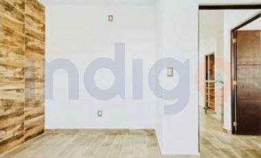 Oficina en Venta casi frente al Home Depot en la salida a Huimilpan