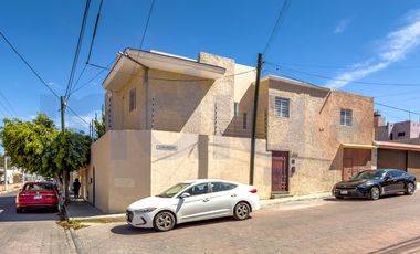 Oficina en Venta casi frente al Home Depot en la salida a Huimilpan