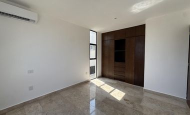 CASA CON ESTUDIO EN PB EN VENTA EN PUNTA TIBURON