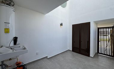 CASA CON ESTUDIO EN PB EN VENTA EN PUNTA TIBURON