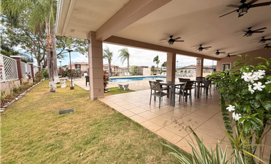 VILLA NAVONA - BRISAS DEL GOLF