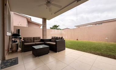 VILLA NAVONA - BRISAS DEL GOLF