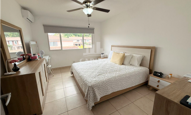 VILLA NAVONA - BRISAS DEL GOLF