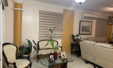 VILLA LUCRE / ALTOS SAN RAFAEL / 661M / 5 HABITACIÓN / 3 PARKING