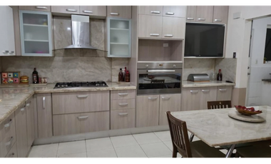 VILLA LUCRE / ALTOS SAN RAFAEL / 661M / 5 HABITACIÓN / 3 PARKING