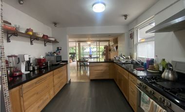 Casa Comercial o Residencial en El Carmen Calle Herbruger en Venta- LH