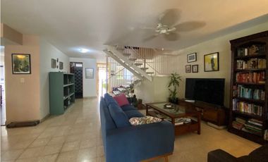Casa Comercial o Residencial en El Carmen Calle Herbruger en Venta- LH