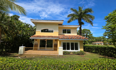 Venta de Casa en PH Tucán Country Club, Cocolí
